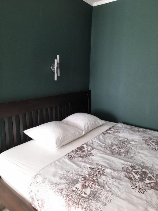 Изумруд Apartment Uralsk Luaran gambar
